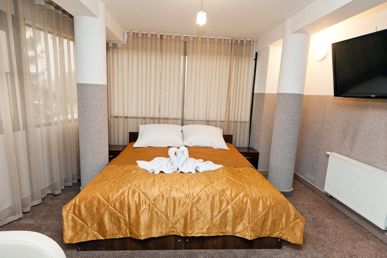 Hotel Turkus Jaroslaw Luaran gambar